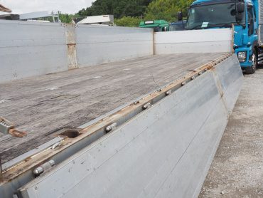 いすゞ ギガ 平ボディ 大型 LKG-CYJ77A 年式 H23 [写真19]