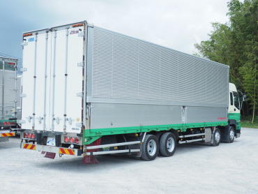 いすゞ ギガ ウイング車 大型 QKG-CYJ77A 年式 H26 [写真06]