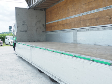 いすゞ ギガ ウイング車 大型 QKG-CYJ77A 年式 H26 [写真19]