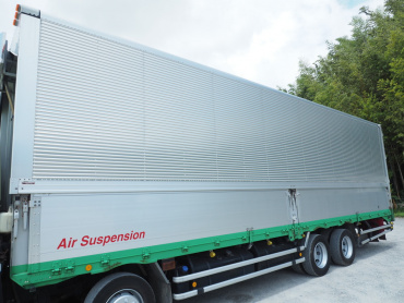 いすゞ ギガ ウイング車 大型 QKG-CYJ77A 年式 H26 [写真14]