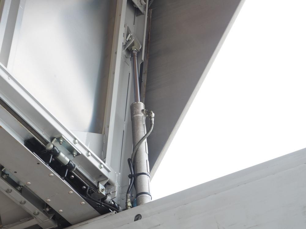 いすゞ フォワード ウイング車 中型 SKG-FRR90T2 年式 H24[写真13]