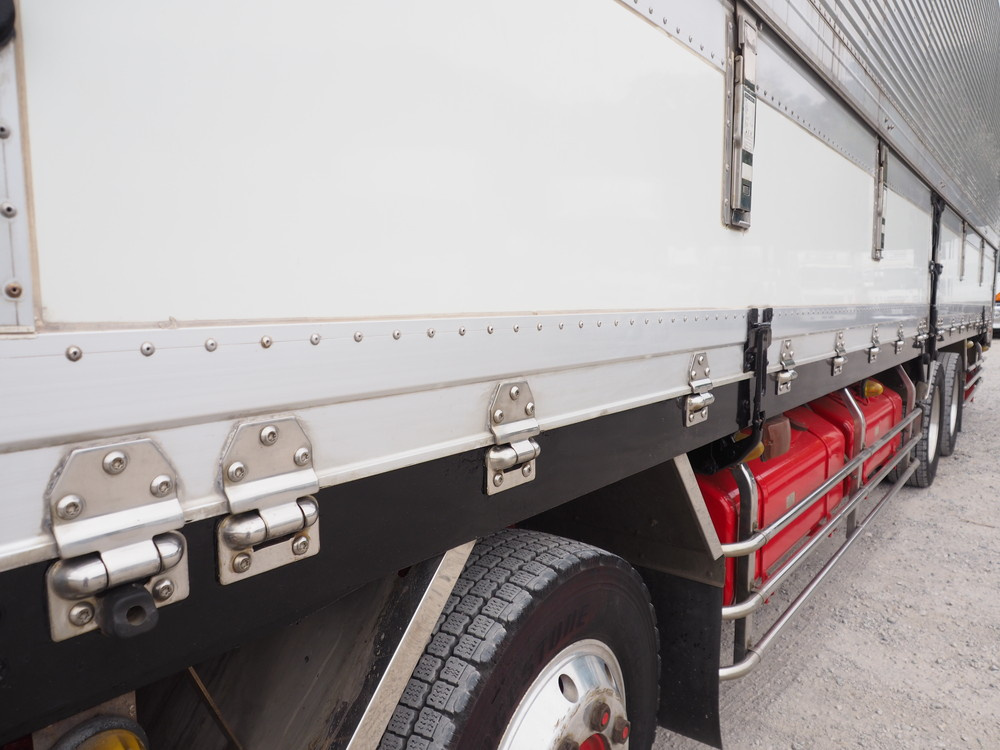 三菱ふそう スーパーグレート 冷凍ウイング 大型 PJ-FS54JVZ 年式 H17[写真10]