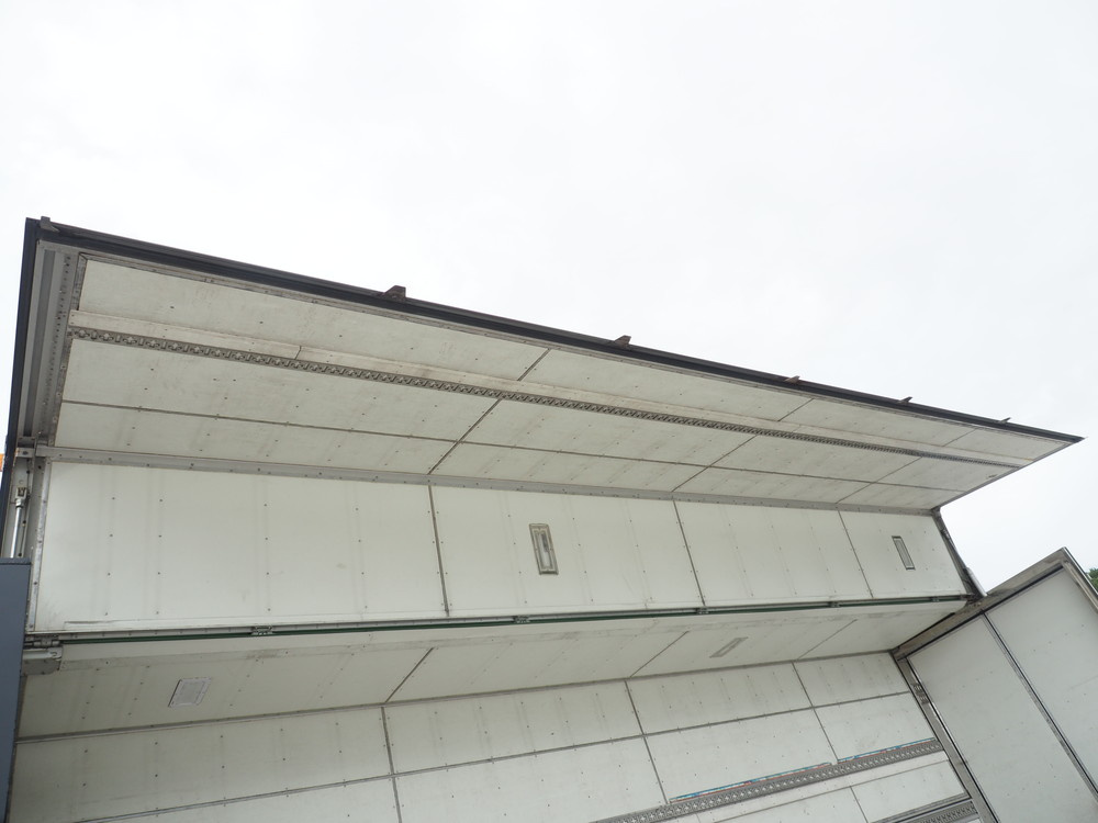 三菱ふそう スーパーグレート 冷凍ウイング 大型 PJ-FS54JVZ 年式 H17[写真28]