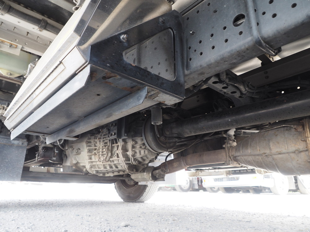 いすゞ フォワード ウイング車 中型 PKG-FRR90S2 年式 H22[写真49]