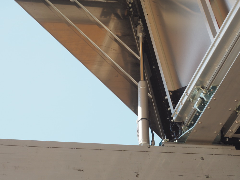 日野 グランドプロフィア ウイング車 大型 QPG-FW1EXEG 年式 H28[写真21]