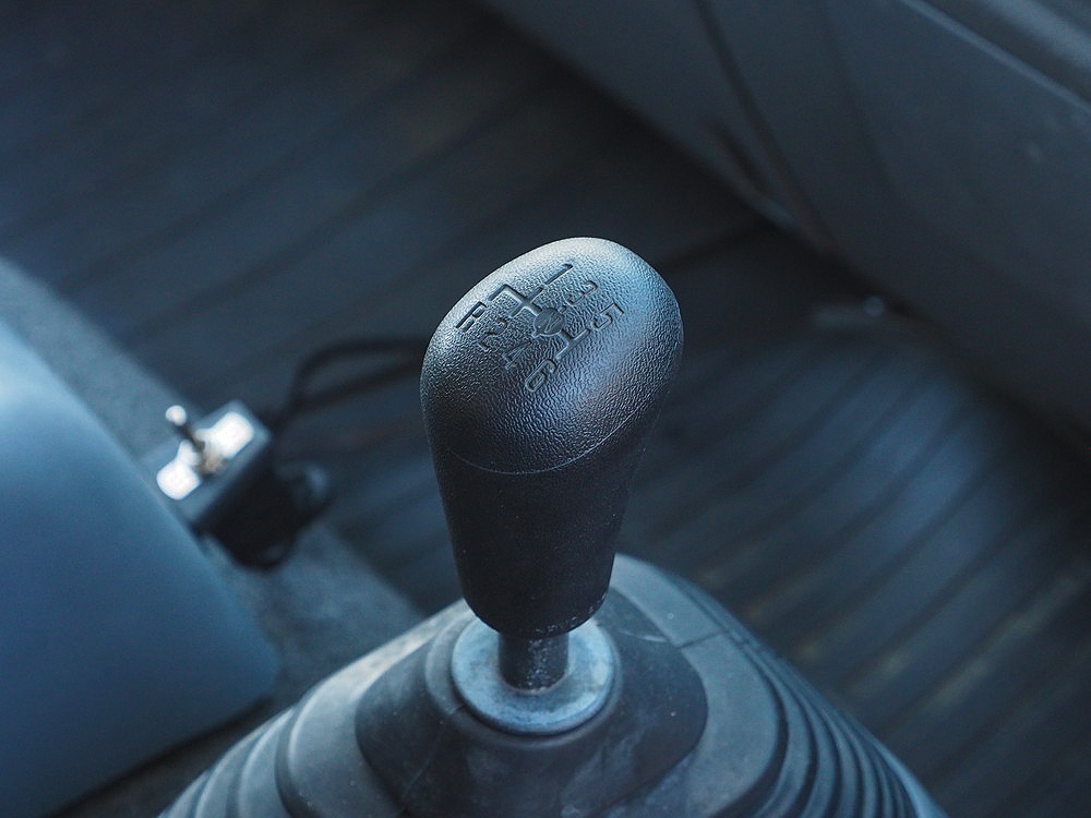 いすゞ フォワード ウイング車 中型 TKG-FRR90T2 年式 H26[写真34]