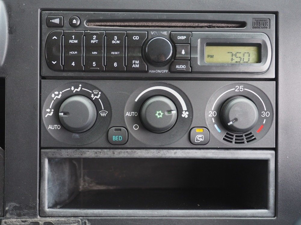 三菱ふそう スーパーグレート ウイング車 大型 QKG-FS54VZ 年式 H24[写真37]