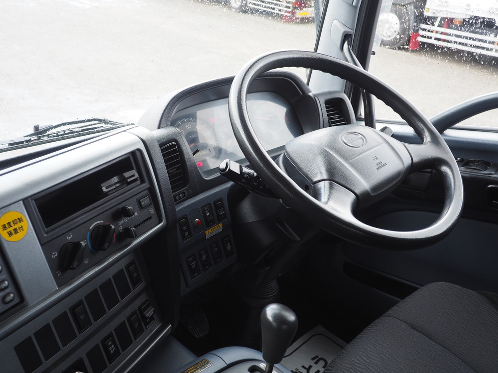 日野 グランドプロフィア 冷凍ウイング 大型 BKG-FW1AXYG 年式 H22[写真33]