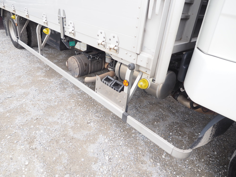 三菱ふそう ファイター ウイング車 中型 TKG-FK64F 年式 H29[写真09]