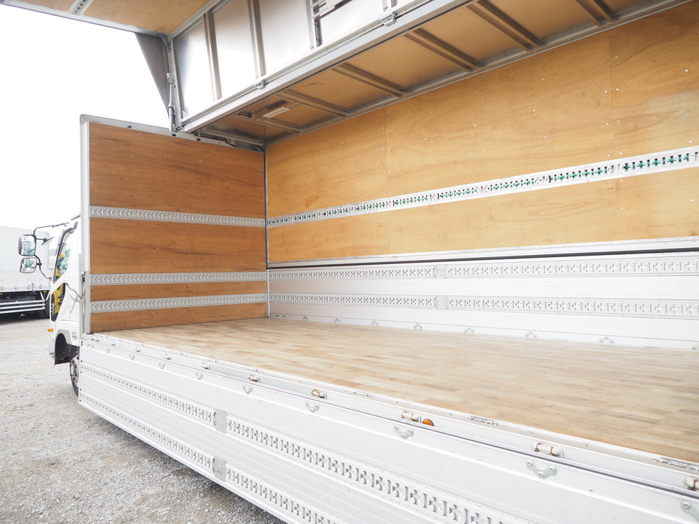 三菱ふそう ファイター ウイング車 中型 TKG-FK64F 年式 H29[写真18]