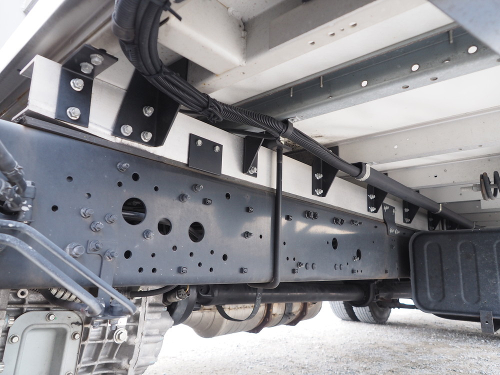 三菱ふそう ファイター ウイング車 中型 TKG-FK64F 年式 H29[写真44]