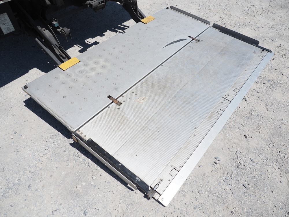 いすゞ フォワード 冷凍バン 中型 SKG-FRR90T2 年式 H24[写真26]