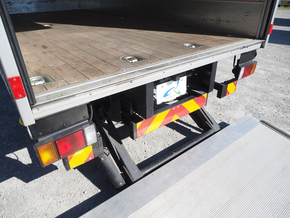 いすゞ エルフ バン車 小型 TPG-NPR85AN 年式 H28[写真27]