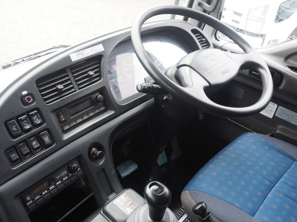 いすゞ ギガ ウイング車 大型 LKG-CYJ77A 年式 H24[写真32]