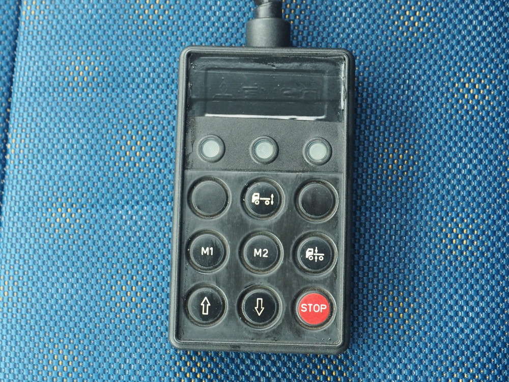 いすゞ ギガ ウイング車 大型 LKG-CYJ77A 年式 H24[写真39]