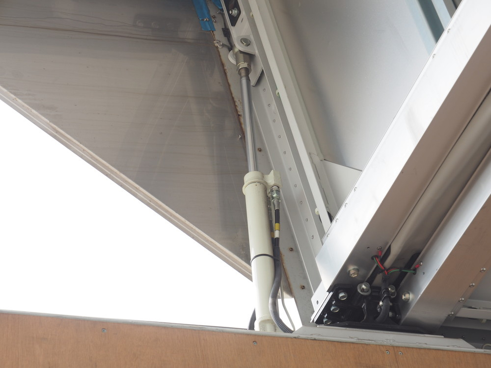 いすゞ フォワード ウイング車 中型 SKG-FRR90T2 年式 H24[写真17]