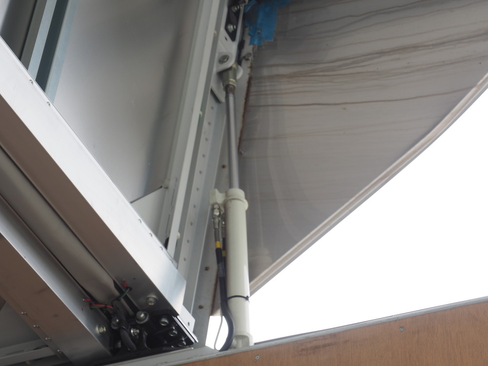 いすゞ フォワード ウイング車 中型 SKG-FRR90T2 年式 H24[写真12]