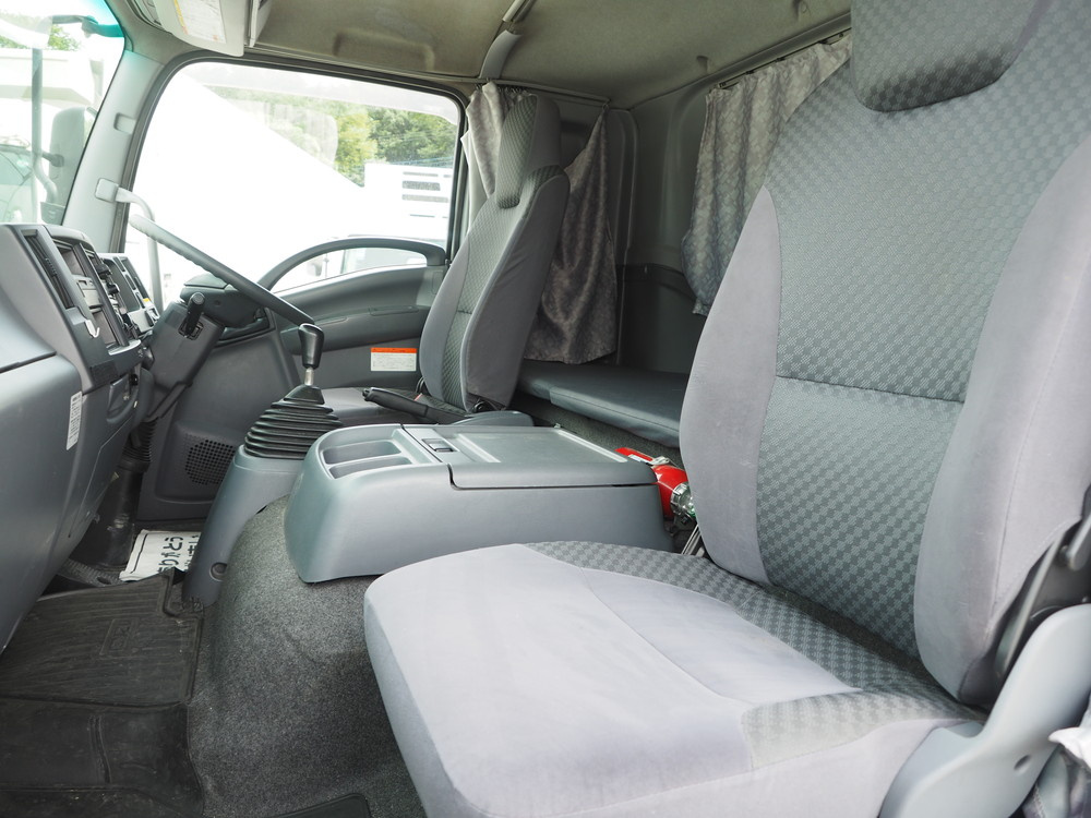 いすゞ フォワード ウイング車 中型 TKG-FRR90T2 年式 H26[写真40]