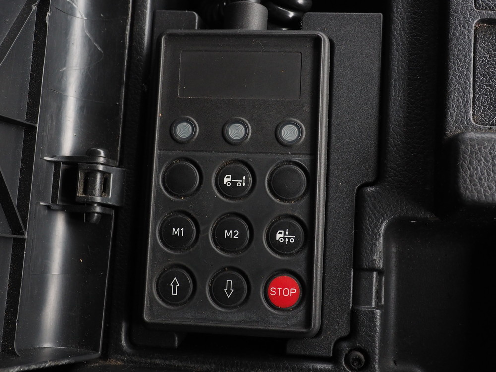 日野 グランドプロフィア ウイング車 大型 QPG-FW1EXEG 年式 H27[写真38]