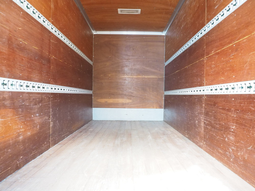 いすゞ エルフ バン車 小型 BKG-NMR85AN 年式 H22[写真17]