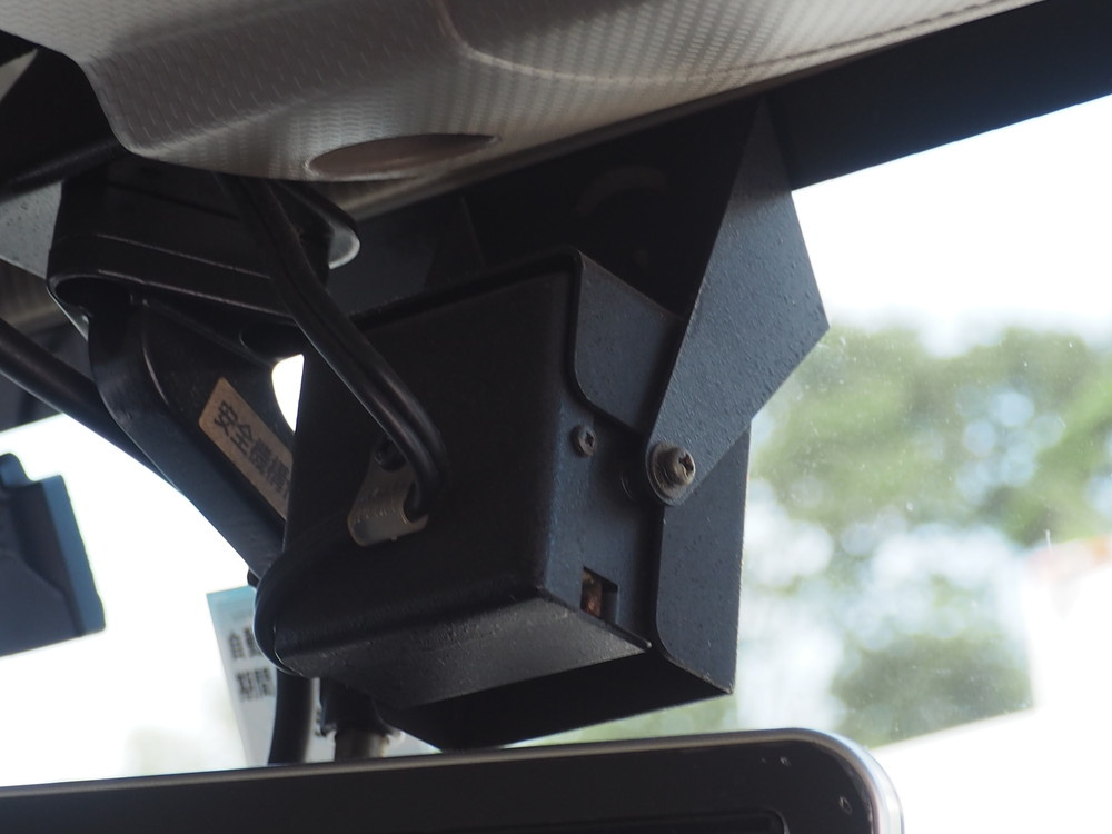 いすゞ エルフ バン車 小型 BKG-NMR85AN 年式 H22[写真32]