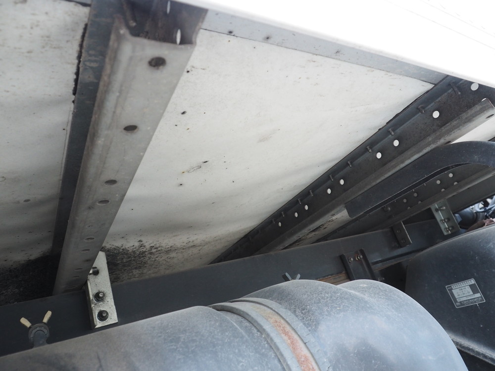 いすゞ エルフ バン車 小型 BKG-NMR85AN 年式 H22[写真40]