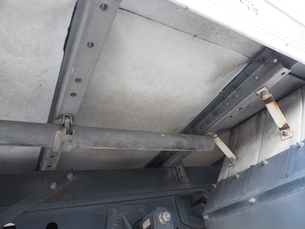 いすゞ エルフ バン車 小型 BKG-NMR85AN 年式 H22[写真41]