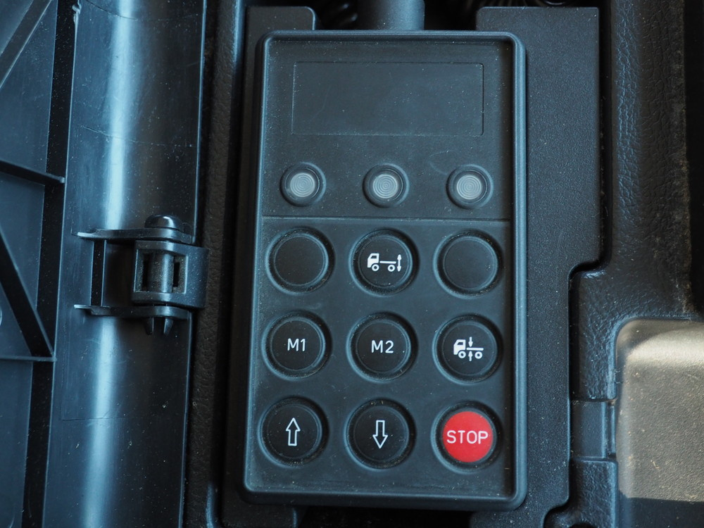 日野 グランドプロフィア ウイング車 大型 QPG-FW1EXEG 年式 H28[写真45]