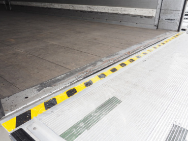 三菱ふそう スーパーグレート ウイング車 大型 LKG-FS54VZ 年式 H23 [写真30]