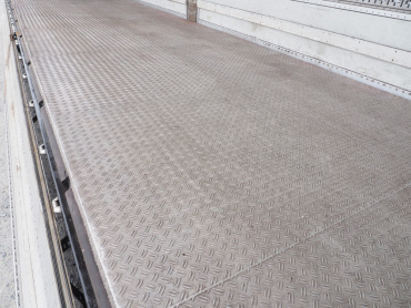 三菱ふそう スーパーグレート 冷凍ウイング 大型 PJ-FS54JVZ 年式 H17 [写真29]