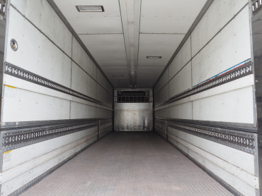 三菱ふそう スーパーグレート 冷凍ウイング 大型 PJ-FS54JVZ 年式 H17 [写真32]