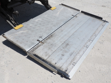 日野 レンジャー 冷凍バン 中型 SKG-FC9JKAA 年式 H23 [写真28]