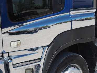 いすゞ ギガ ウイング車 大型 LKG-CYJ77A 年式 H23 [写真11]