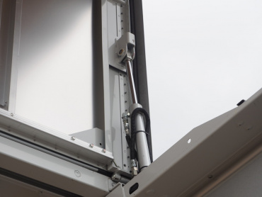 三菱ふそう ファイター ウイング車 中型 TKG-FK64F 年式 H29 [写真17]