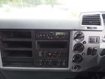 三菱ふそう ファイター ウイング車 中型 TKG-FK64F 年式 H29 [写真35]