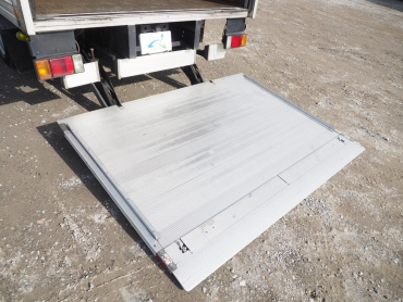 いすゞ エルフ バン車 小型 BKG-NPR85AN 年式 H23 [写真15]