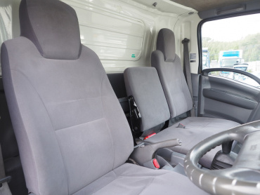 いすゞ エルフ バン車 小型 BKG-NPR85AN 年式 H23 [写真17]