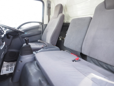 いすゞ エルフ バン車 小型 BKG-NPR85AN 年式 H23 [写真24]