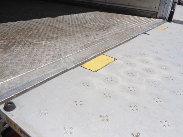 いすゞ フォワード 冷凍バン 中型 SKG-FRR90T2 年式 H24 [写真28]