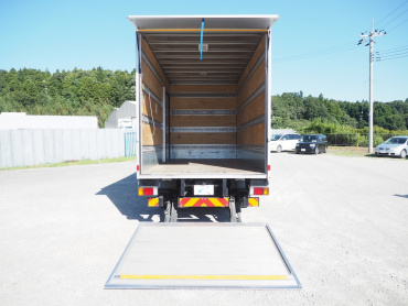 いすゞ エルフ バン車 小型 TPG-NPR85AN 年式 H28 [写真15]