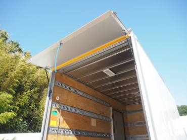 いすゞ エルフ バン車 小型 TPG-NPR85AN 年式 H28 [写真26]