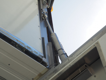 日野 グランドプロフィア 冷凍ウイング 大型 BKG-FW1AXYG 年式 H22 [写真14]