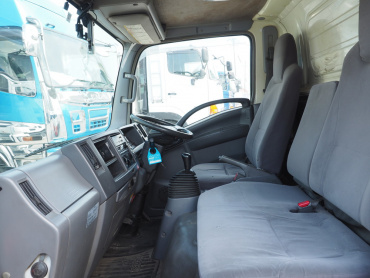 いすゞ エルフ バン車 小型 BKG-NMR85AN 年式 H22 [写真34]