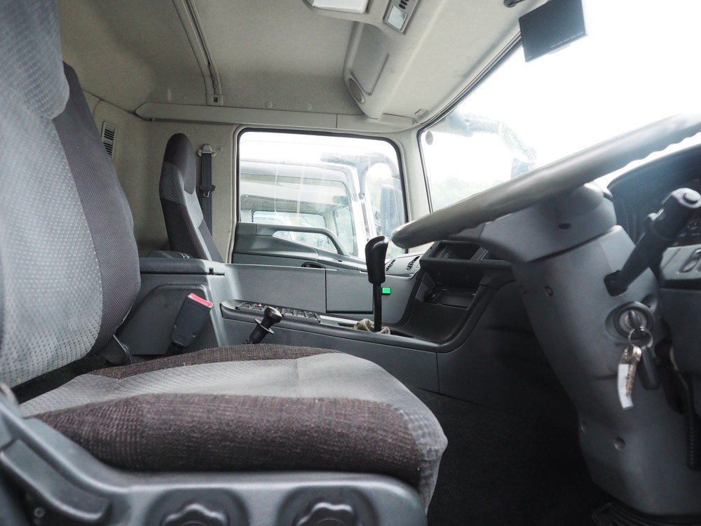 三菱ふそう スーパーグレート ウイング車 大型 LKG-FS54VZ 年式 H23[写真32]