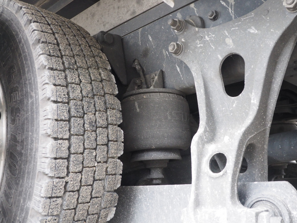 いすゞ フォワード 冷凍バン 中型 TKG-FRR90T2 年式 H27[写真49]