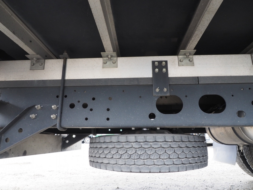 いすゞ フォワード 冷凍バン 中型 TKG-FRR90T2 年式 H27[写真55]