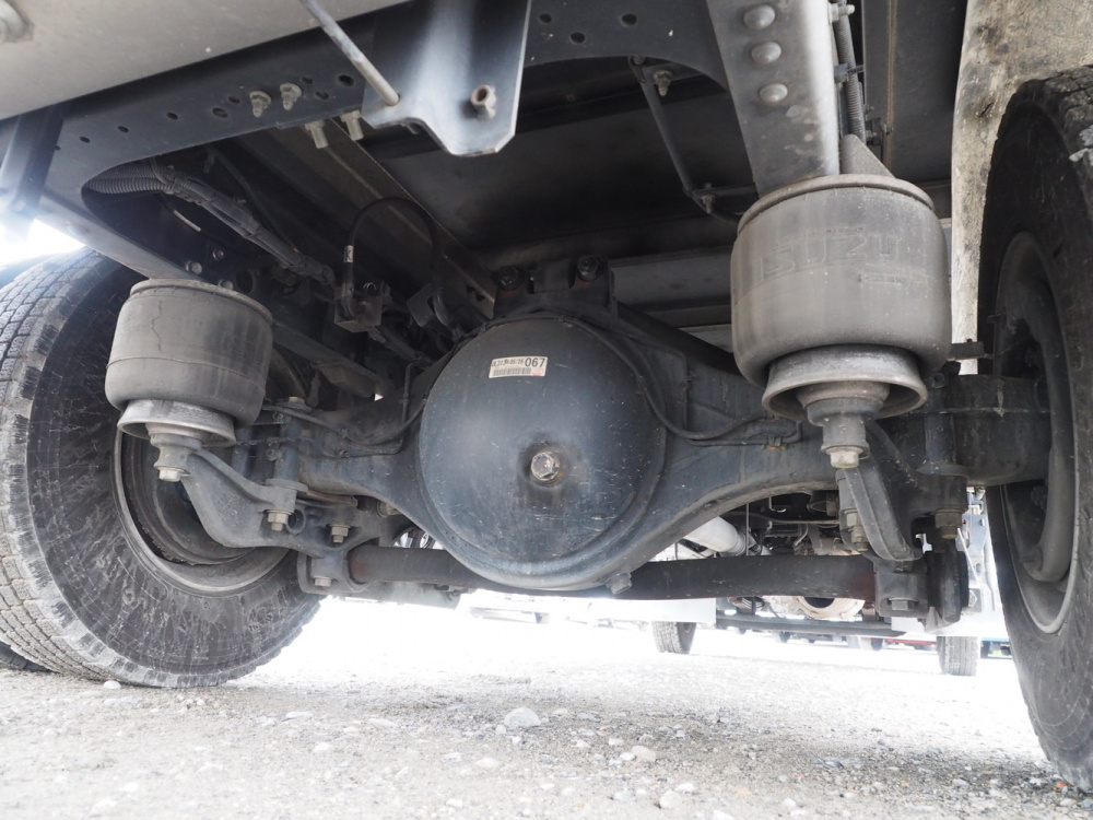 いすゞ フォワード 冷凍バン 中型 TKG-FRR90T2 年式 H27[写真47]