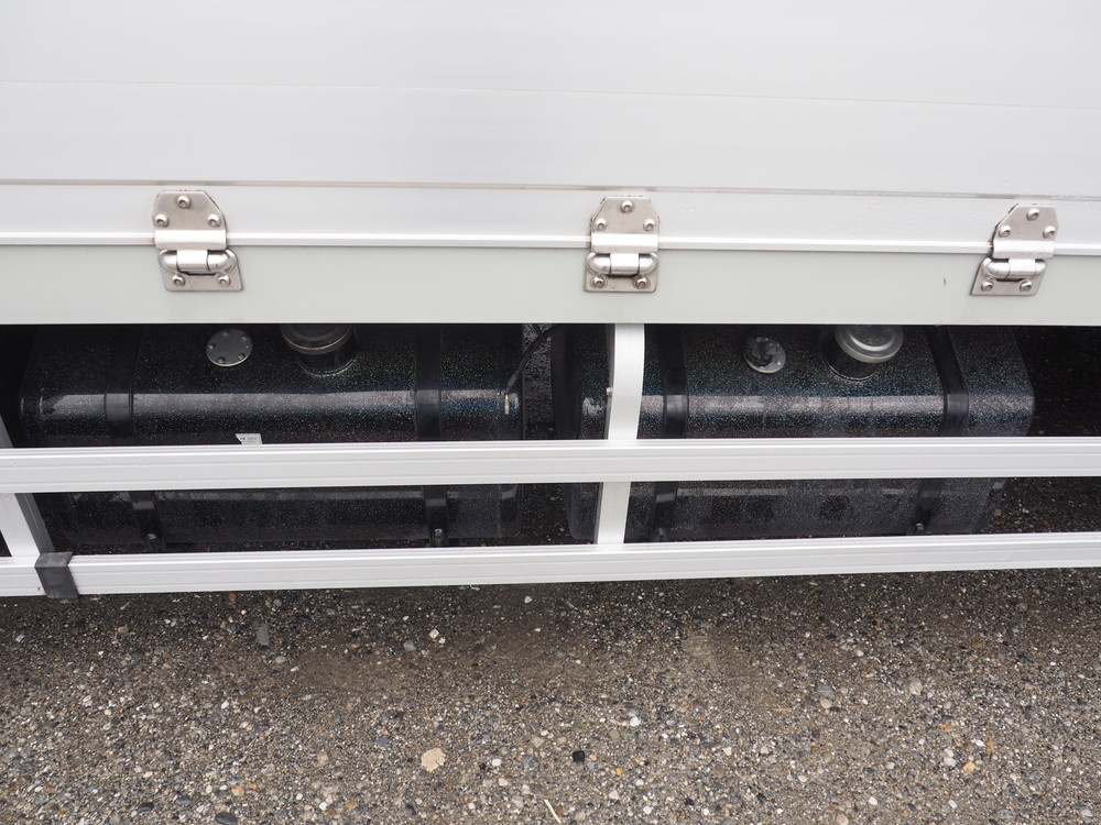 三菱ふそう スーパーグレート ウイング車 大型 QKG-FS54VZ 年式 H24[写真18]