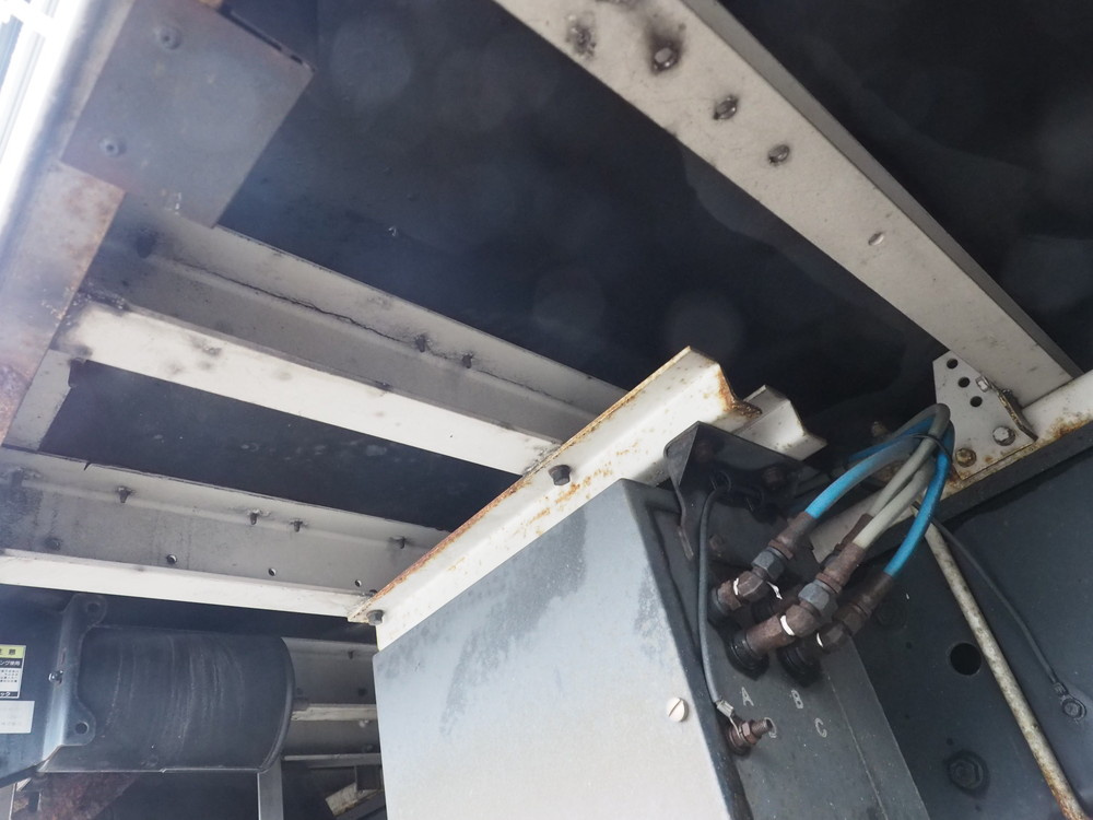 三菱ふそう スーパーグレート ウイング車 大型 QKG-FS54VZ 年式 H24[写真52]