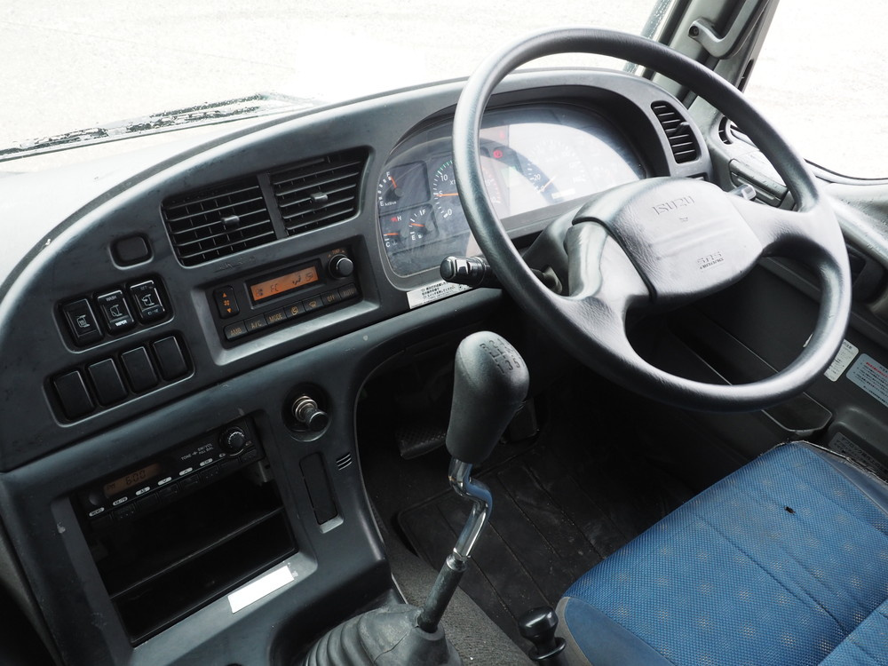 いすゞ ギガ ウイング車 大型 LKG-CYJ77A 年式 H24[写真33]
